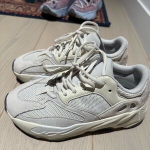 Yeezy Boost 700 'Analog'